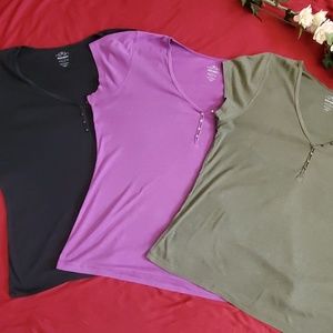 ⬇️PRICE DROP⬇️ Vintage Old Navy Tees